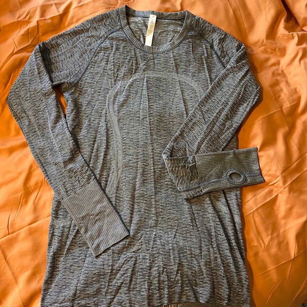 Lululemon Swiftly Tech long sleeve